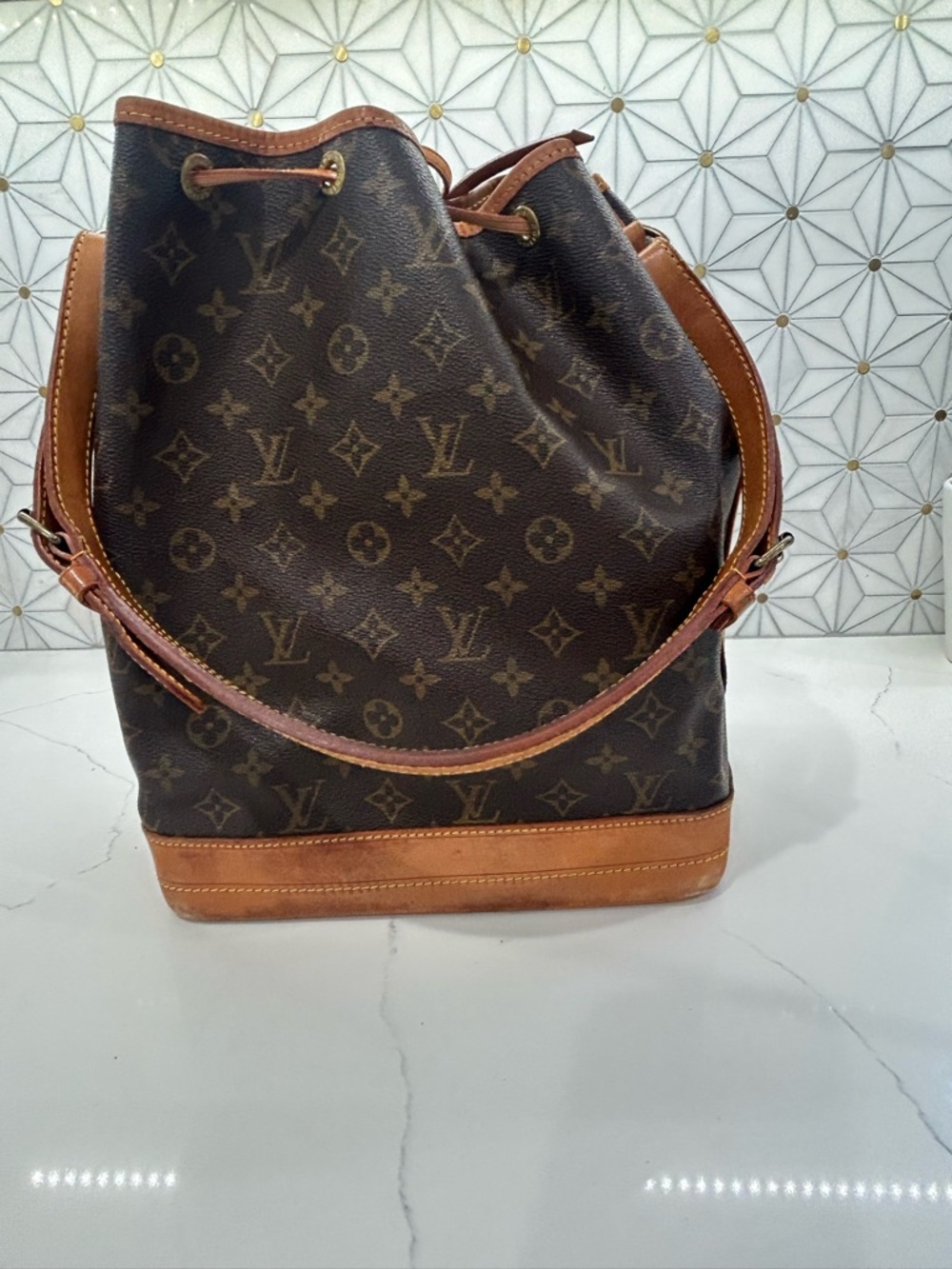 Louis Vuitton Brown Monogram Canvas GM Noe shoulder bag - Picture 12 of 16